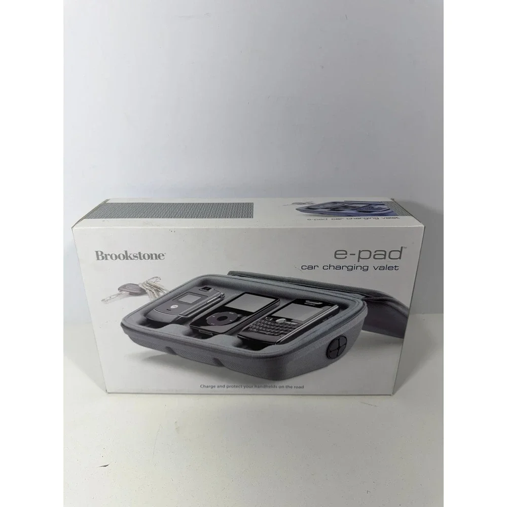 Brookstone e-pad Car Charging Valet Gray Rigid Electronics Organizer Case 12V